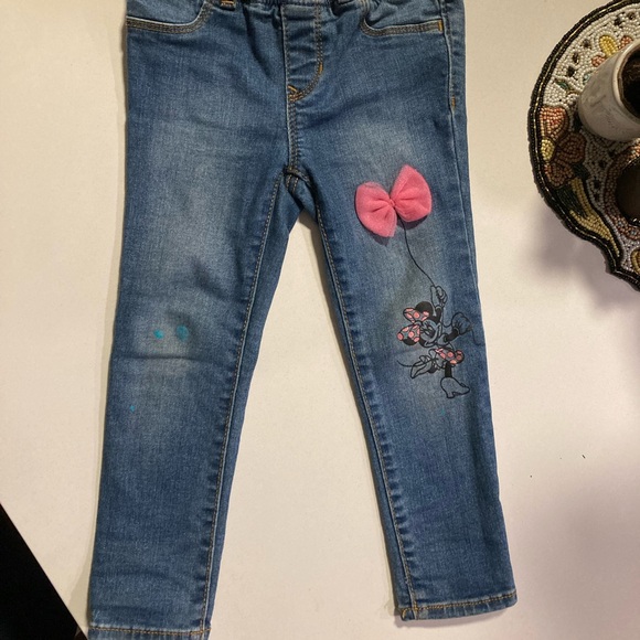 ♻️4T Disney Jeans - Picture 2 of 5